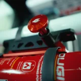 NRG Innovations Europe Roll bar fire extinguisher mount soporte extintor.