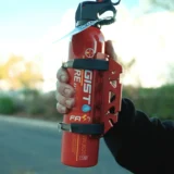 NRG Innovations Europe Roll bar fire extinguisher mount soporte extintor.