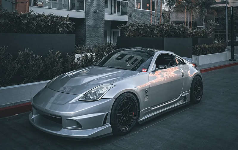 Parachoques delantero con spoiler inferior Z33 (WC)